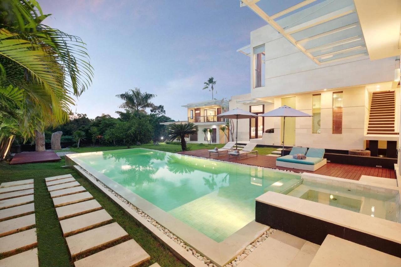 Nara Villa Canggu Esterno foto